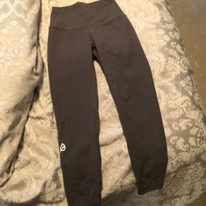 P’tula women’s leggings